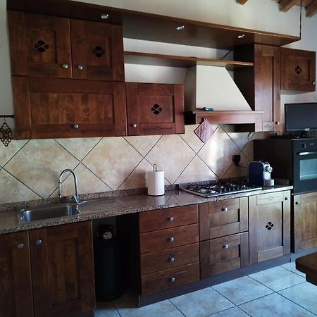 B&B I Ghiri Canzo ภายนอก รูปภาพ